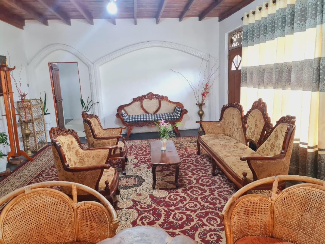 Sasru Holiday Home Нувара-Елія Екстер'єр фото